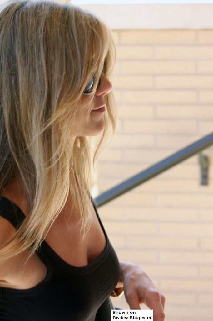 jennifer-aniston-3